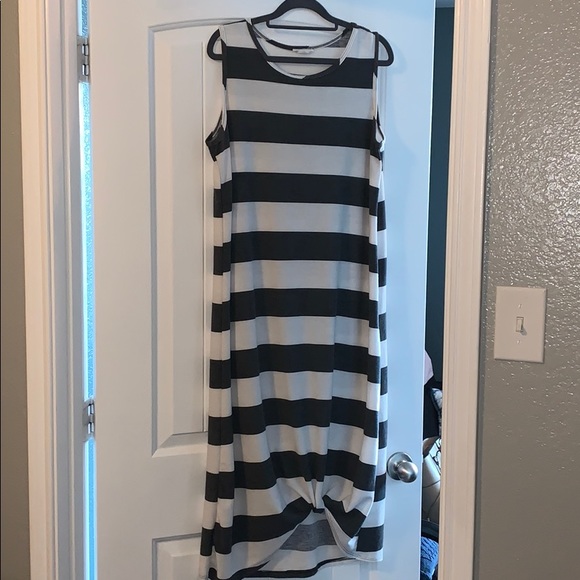 ee:some Dresses & Skirts - ee:some Sleeveless Maxi Dress, Lg